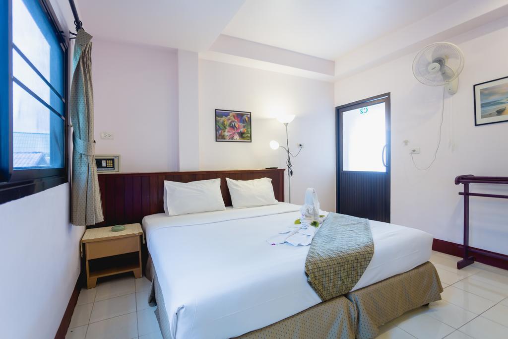 Appartement Rabbit Mansion2 à Patong Extérieur photo